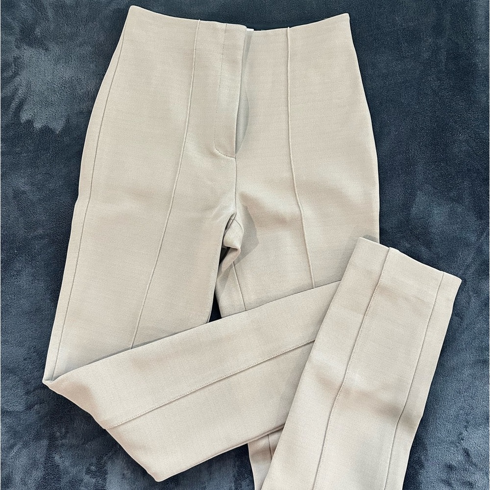 Diane Von Furstenberg women’s pants, size 0